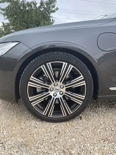 Volvo S90 T8 eAWD Inscription — Berline hybride rechargeable premium, 90 500 km seulement — Miniatura 7