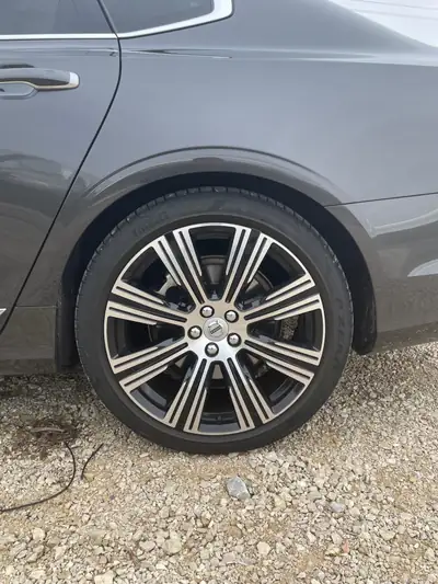 Volvo S90 T8 eAWD Inscription — Berline hybride rechargeable premium, 90 500 km seulement — Miniatura 8