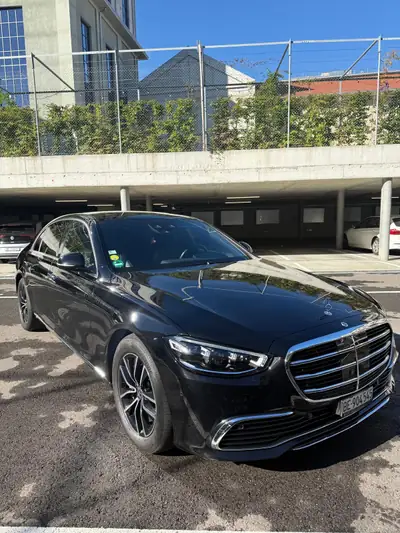 Mercedes-Benz Classe S 350 lang — Berline de luxe diesel, 216'000 km — side view