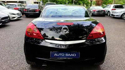OPEL Tigra 1.8 Sport — Cabriolet compact dynamique, noir métallisé, 111'000 km — intérieur