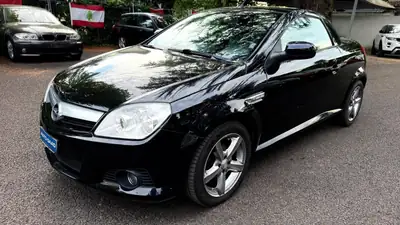 OPEL Tigra 1.8 Sport — Cabriolet compact dynamique, noir métallisé, 111'000 km — Miniature 10
