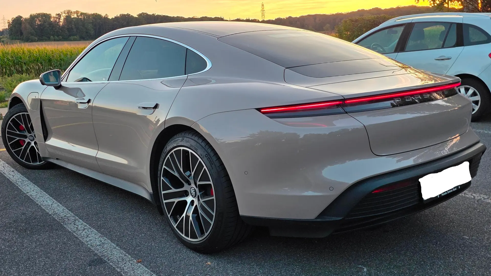 Porsche Taycan 2022 occasion Oberwil — 2