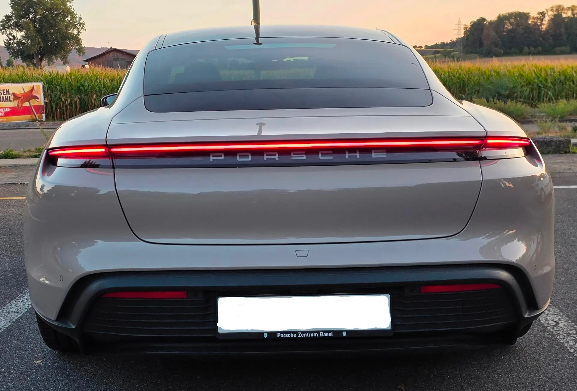 Porsche Taycan 2022 occasion Oberwil — 4