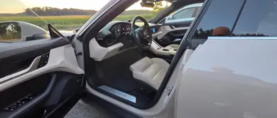 Porsche Taycan 4S — Berline électrique haute performance, 59 000 km, garantie étendue — Thumbnail 11