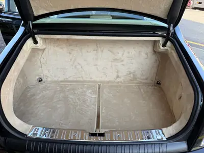 Rolls-Royce Phantom 6.7 V12 — Luxe intemporel, kilométrage d'origine exceptionnel — Miniature 15