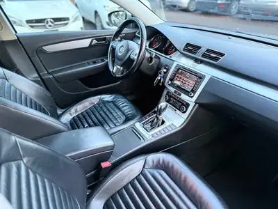 VW Passat 1.8 TSI Comfortline — Berline élégante, moteur turbo performant — Miniature 9