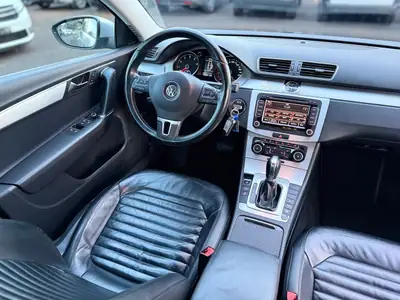 VW Passat 1.8 TSI Comfortline — Berline élégante, moteur turbo performant — Miniature 7