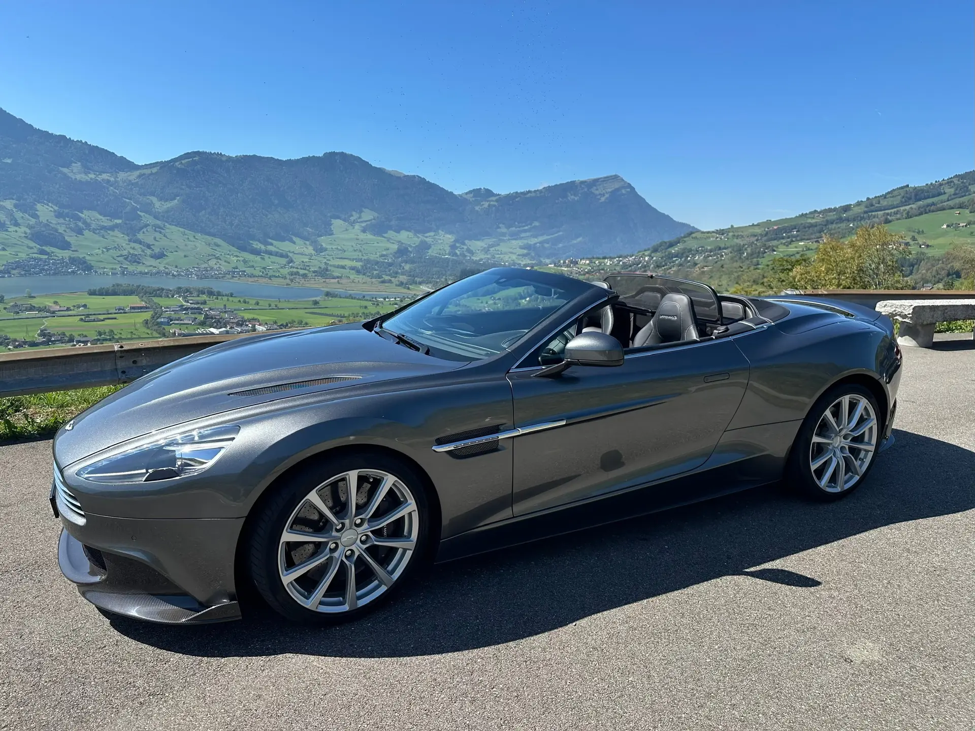 Aston Martin V12 Vanquish 2018 occasion Zug — 1