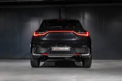 Lexus LBX FWD Elegant — Petit SUV hybride urbain, à peine roulé — détail