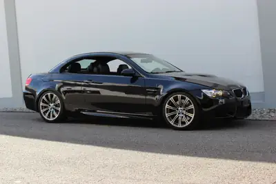 BMW M3 Cabriolet — 420 ch, transmission sport, État neuf — exterior view