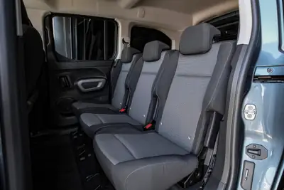 Toyota Proace City Verso — Monospace 7 places, diesel automatique, faible kilométrage — Miniature 12
