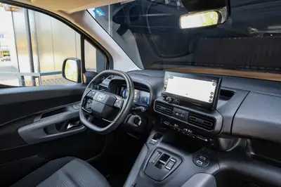 Toyota Proace City Verso — Monospace 7 places, diesel automatique, faible kilométrage — Miniature 15