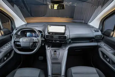 Toyota Proace City Verso — Monospace 7 places, diesel automatique, faible kilométrage — Miniature 16