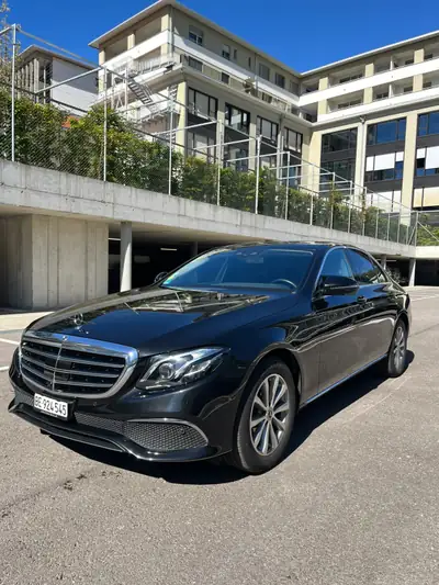 Mercedes-Benz Classe E 220 Diesel — Berline élégante, motorisation efficace, 180 000 km — interior