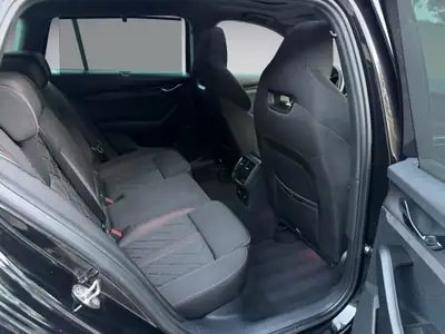 Skoda Octavia Combi RS 200 PS — 4x4 diesel performant, équipement premium — Miniature 12