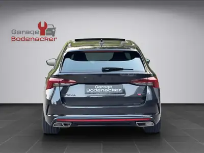 Skoda Octavia Combi RS 200 PS — 4x4 diesel performant, équipement premium — Miniature 17