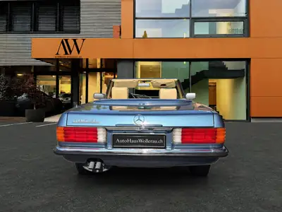 Mercedes-Benz 280 SL — Cabriolet de légende, véhicule vétéran impeccable — tableau de bord