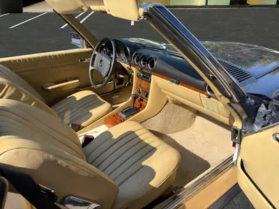 Mercedes-Benz 280 SL — Cabriolet de légende, véhicule vétéran impeccable — Miniature 12