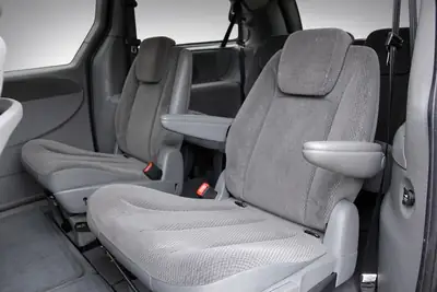 Chrysler Grand Voyager 2.8 CRD — Monospace 7 places fiable et spacieux, idéal famille — Miniatur 9