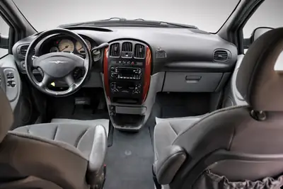 Chrysler Grand Voyager 2.8 CRD — Monospace 7 places fiable et spacieux, idéal famille — Miniatur 10