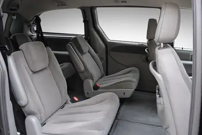 Chrysler Grand Voyager 2.8 CRD — Monospace 7 places fiable et spacieux, idéal famille — Miniatur 11