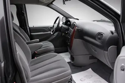 Chrysler Grand Voyager 2.8 CRD — Monospace 7 places fiable et spacieux, idéal famille — Miniatur 12