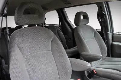 Chrysler Grand Voyager 2.8 CRD — Monospace 7 places fiable et spacieux, idéal famille — Miniatur 13
