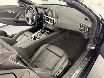 BMW Z4 M40i 2025 — Roadster sportif cabriolet, première main avec garantie constructeur — Miniature 9