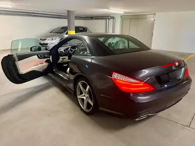 Mercedes-Benz SL 500 V8 — Cabriolet de prestige, 435 ch et seulement 51 800 km — Seitenansicht