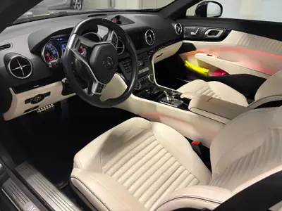 Mercedes-Benz SL 500 V8 — Cabriolet de prestige, 435 ch et seulement 51 800 km — Armaturenbrett
