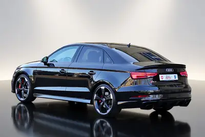 Audi RS3 Sedan 2.5 TSI Quattro — 400 ch, sportive allemande à bas kilométrage — arrière