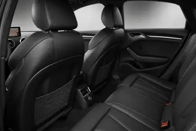 Audi RS3 Sedan 2.5 TSI Quattro — 400 ch, sportive allemande à bas kilométrage — Miniature 10
