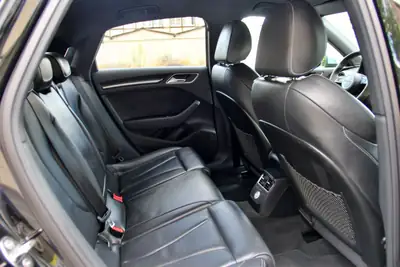 Audi RS3 Sedan 2.5 TSI Quattro — 400 ch, sportive allemande à bas kilométrage — Miniature 15