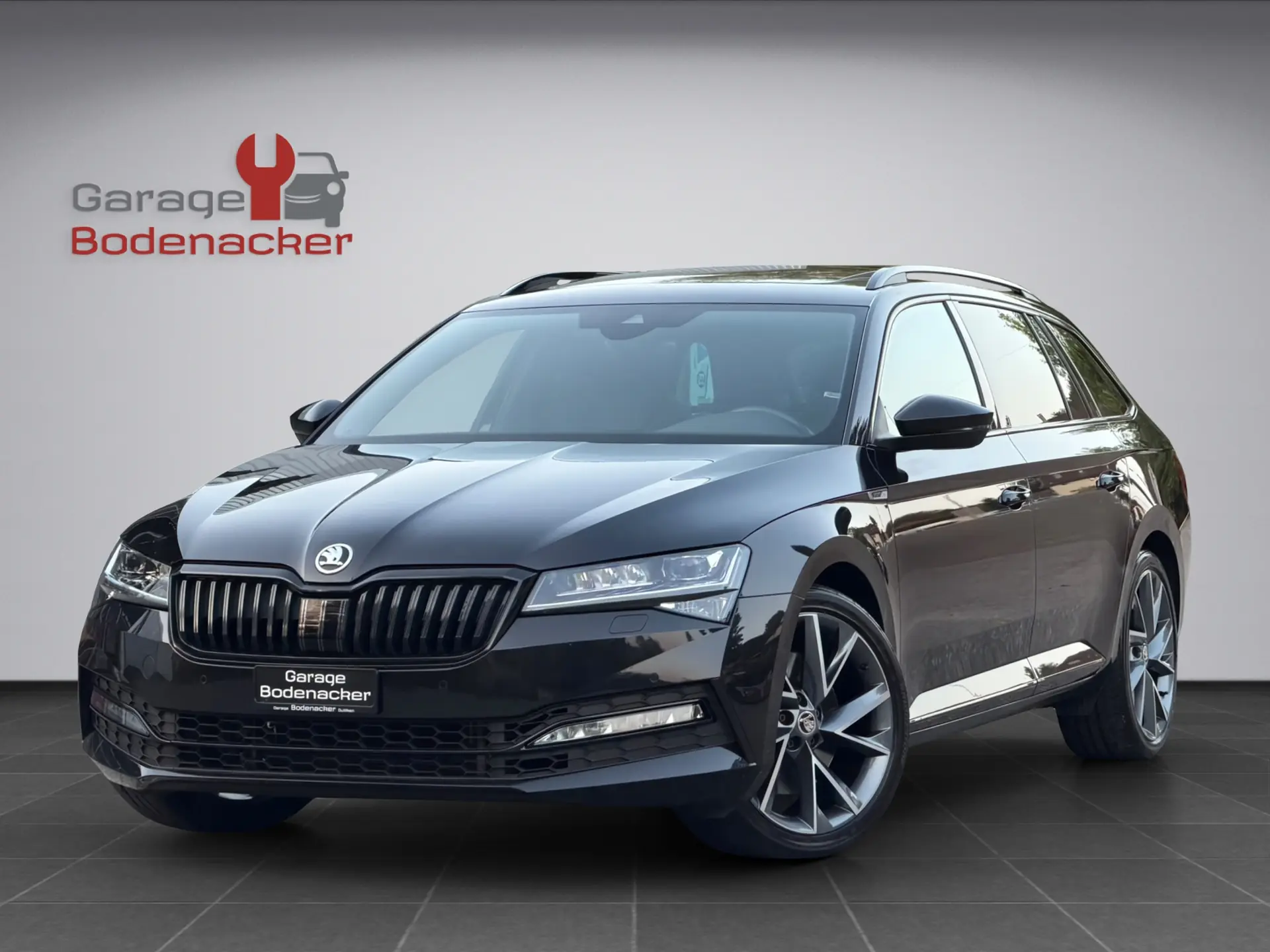 Skoda Superb Combi 2.0 TSI SportLine Plus 4x4 — Break premium, 272 ch et traction intégrale