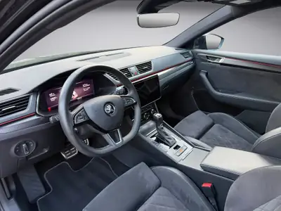 Skoda Superb Combi 2.0 TSI SportLine Plus 4x4 — Break premium, 272 ch et traction intégrale — Miniature 9