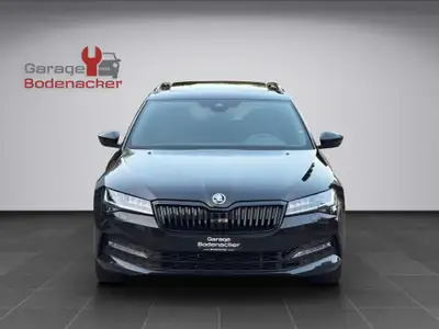 Skoda Superb Combi 2.0 TSI SportLine Plus 4x4 — Break premium, 272 ch et traction intégrale — Miniature 16