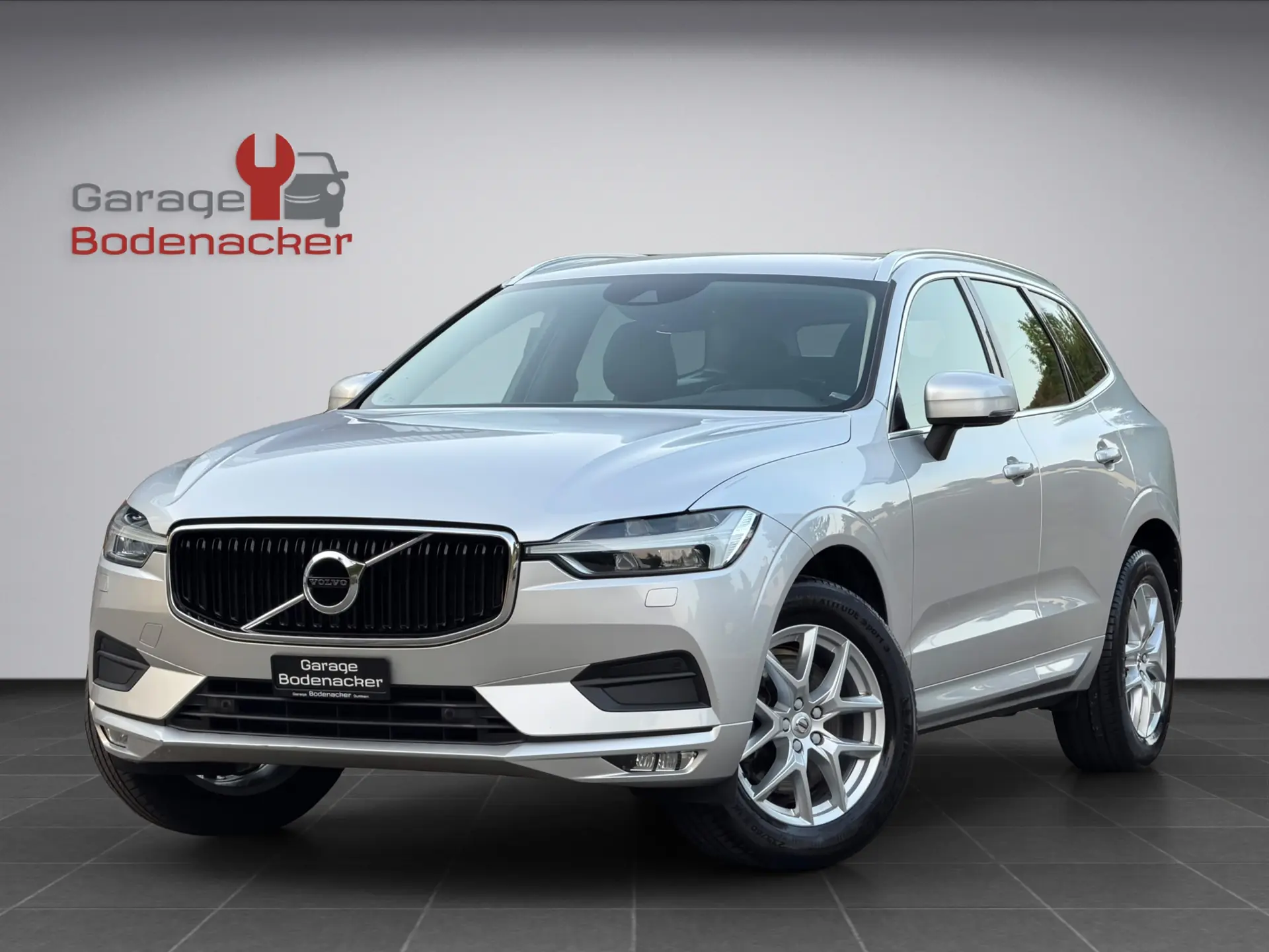 Volvo XC60 D4 AWD Momentum — SUV premium diesel, 96'300 km, tout équipé