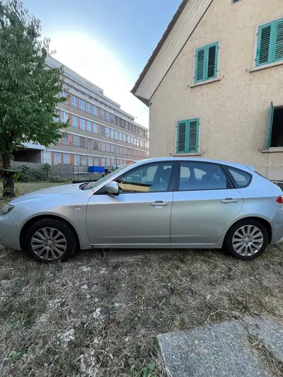 Subaru Impreza 2.0 R Swiss — Break polyvalent, transmission intégrale, sans sinistre — interior