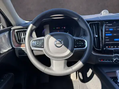 Volvo XC60 2.0 T8 TE XCENTRIC eAWD — SUV hybride rechargeable, 70'000 km, traction intégrale — Miniature 12