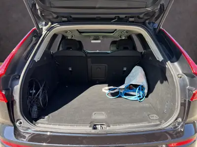 Volvo XC60 2.0 T8 TE XCENTRIC eAWD — SUV hybride rechargeable, 70'000 km, traction intégrale — Miniature 17