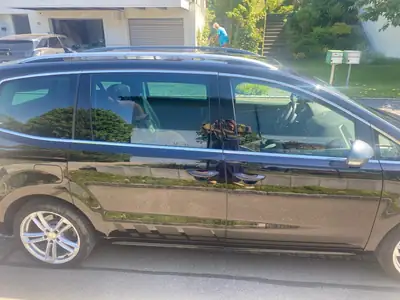 SEAT Alhambra 2022 — Monospace 7 places, DSG, cuir Alcantara et toit panoramique — side view