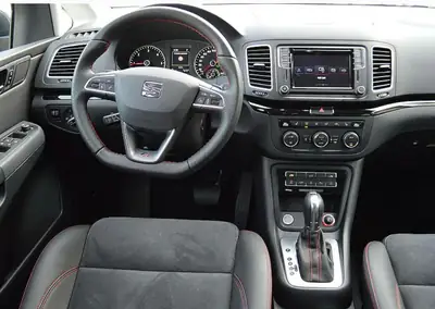 SEAT Alhambra 2022 — Monospace 7 places, DSG, cuir Alcantara et toit panoramique — Thumbnail 7