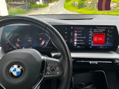 BMW 220 Active Tourer 220i — Monospace hybride compact, 60 600 km seulement — Innenraum