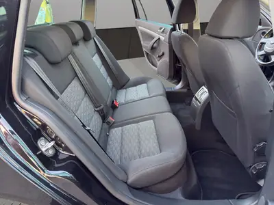 Skoda Octavia Combi 1.4 TSI — Familiale robuste, sans accident, sièges chauffants — Miniature 17