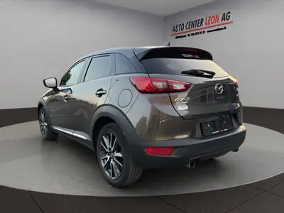 Mazda CX-3 2.0 Revolution AWD — Compact SUV fiable, tout-terrain et bien équipé — intérieur
