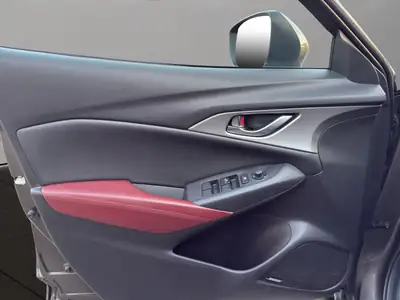 Mazda CX-3 2.0 Revolution AWD — Compact SUV fiable, tout-terrain et bien équipé — Miniature 12