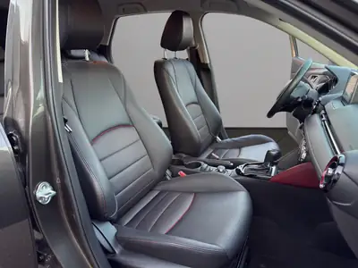 Mazda CX-3 2.0 Revolution AWD — Compact SUV fiable, tout-terrain et bien équipé — Miniature 17