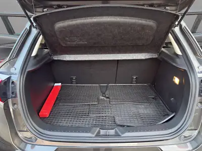 Mazda CX-3 2.0 Revolution AWD — Compact SUV fiable, tout-terrain et bien équipé — Miniature 19