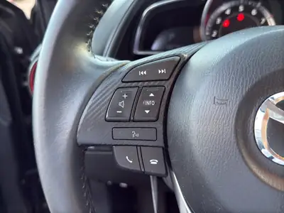 Mazda CX-3 2.0 Revolution AWD — Compact SUV fiable, tout-terrain et bien équipé — Miniature 23
