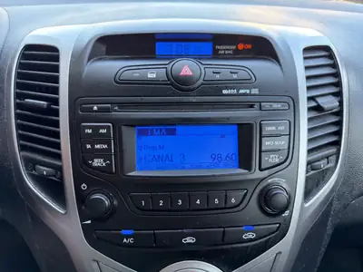Hyundai iX20 1.4 Comfort — Monospace compact fiable, entretien à jour, sans sinistre — Miniature 15